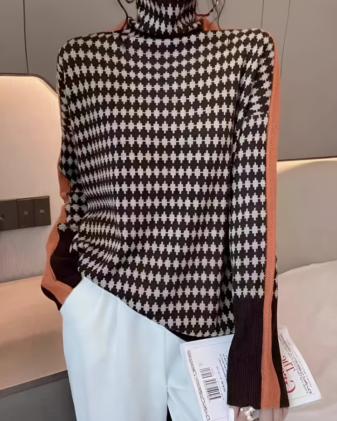 Gabrielle | Pull Motif Diamant à Col Montant