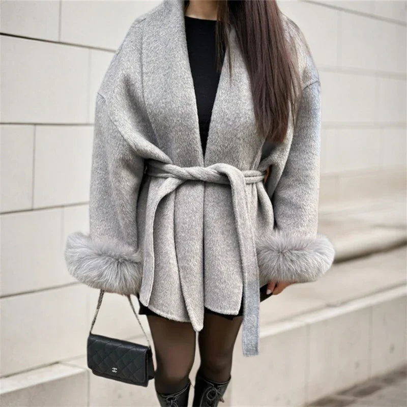 Rousseau Paris | Élégant manteau en laine avec col en fourrure