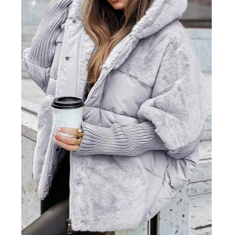 Rousseau Paris | Veste puffer oversized pour femmes avec capuche en design patchwork