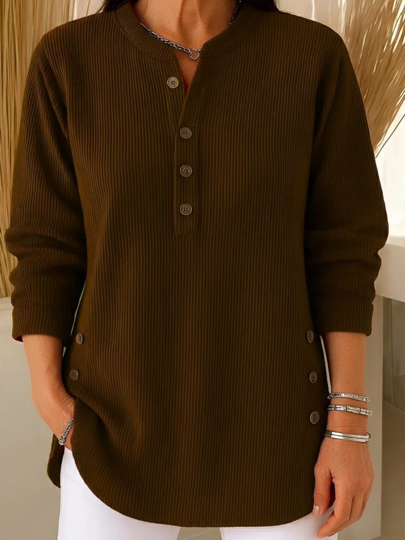 Colette | Pull Long Douillet à Boutons Raffinés
