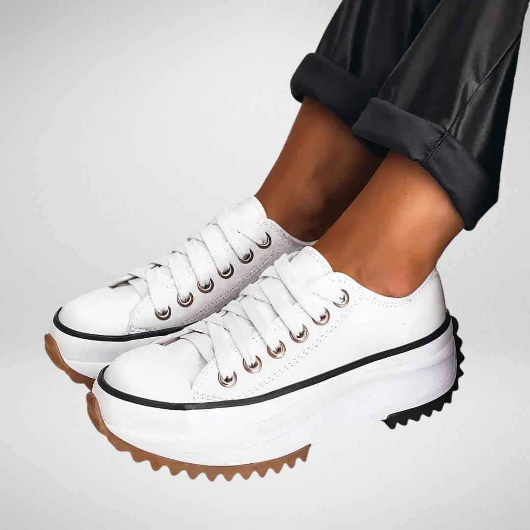 Rousseau Paris | Debbie